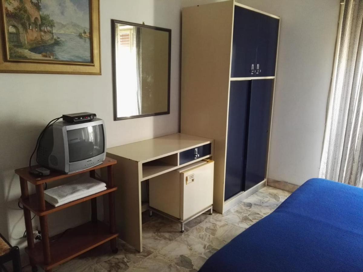 Affittacamere Al Centro Di Milazzo Exterior foto