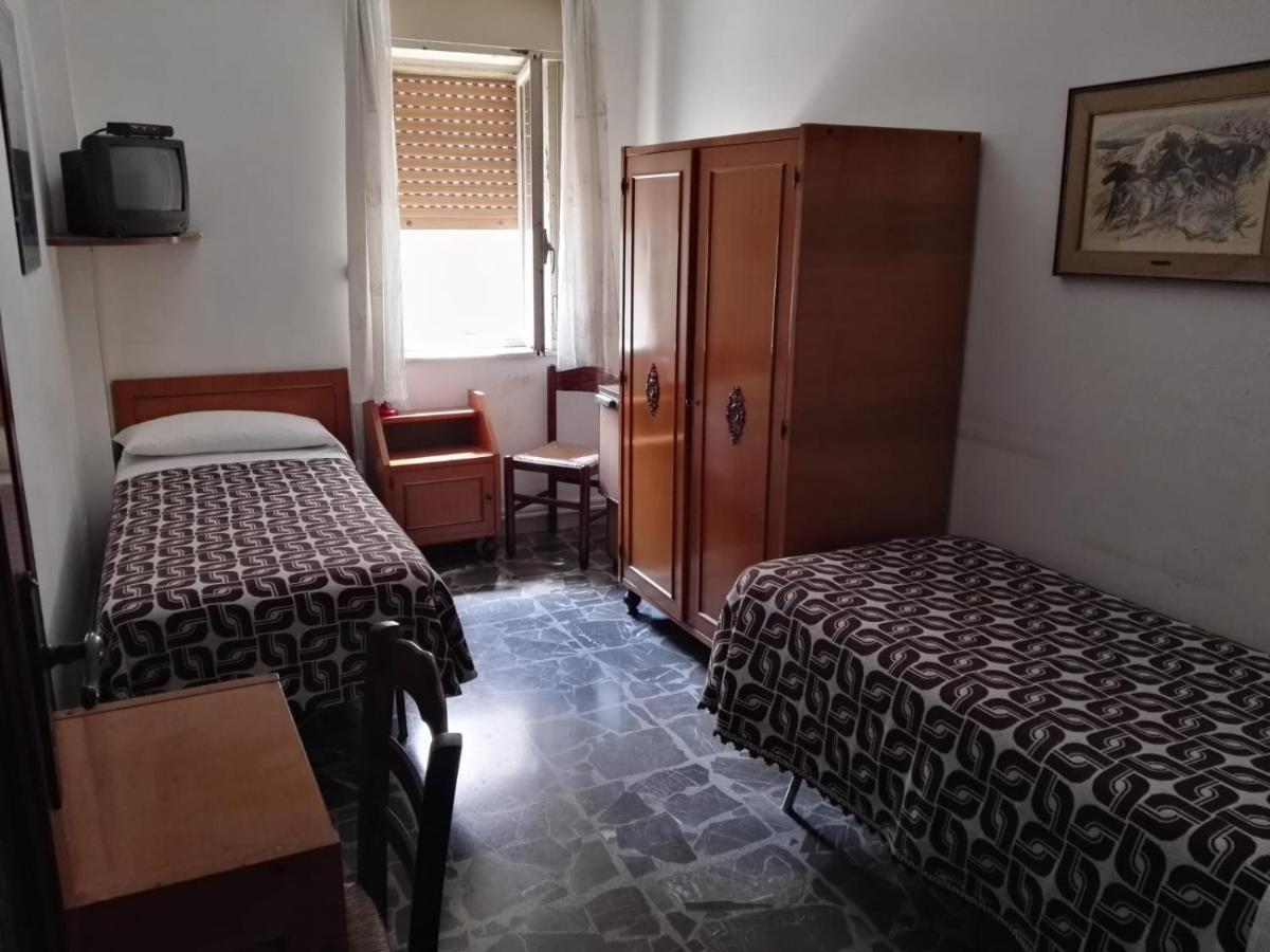 Affittacamere Al Centro Di Milazzo Exterior foto